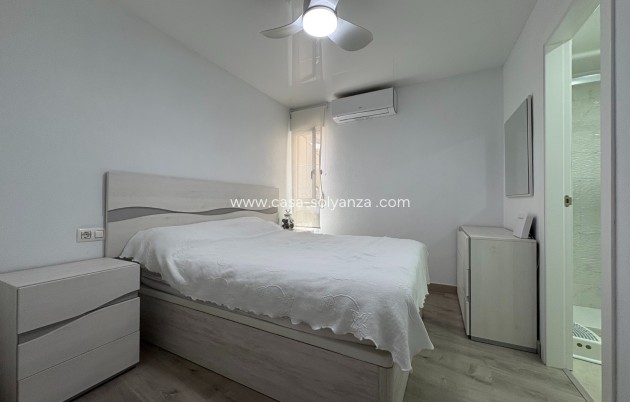 Resale - Apartment / flat - Torrevieja - Costa Blanca