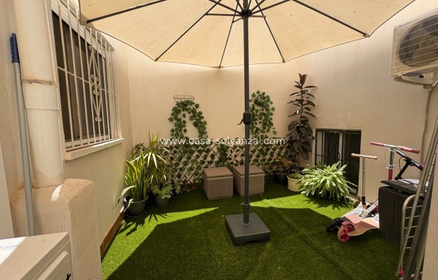 Resale - Apartment / flat - Torrevieja - Costa Blanca