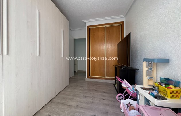 Resale - Apartment / flat - Torrevieja - Costa Blanca