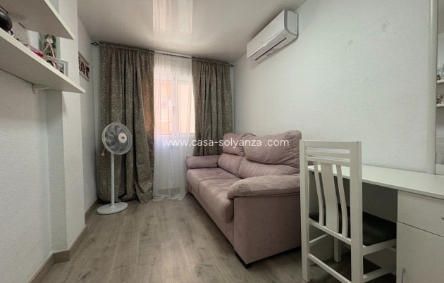 Resale - Apartment / flat - Torrevieja - Costa Blanca