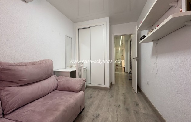 Resale - Apartment / flat - Torrevieja - Costa Blanca
