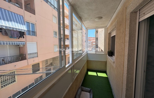 Resale - Apartment / flat - Torrevieja - Costa Blanca