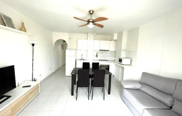 Resale - Apartment / flat - Torrevieja - Center