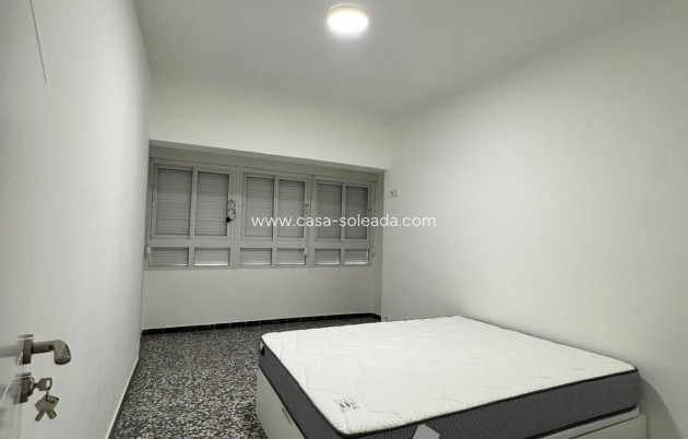 Revente - Maison de ville - Torrevieja - Center