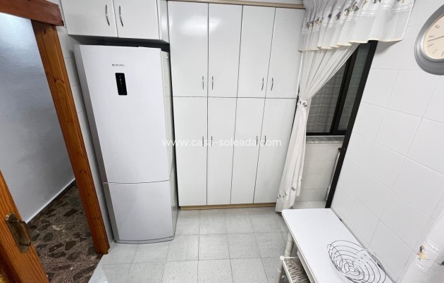 Wiederverkauf - Wohnung - Torrevieja - Center