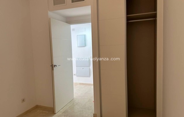 Herverkoop - Appartement / flat - Torrevieja - Punta Prima