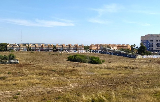 Resale - Apartment / flat - Torrevieja - La Mata