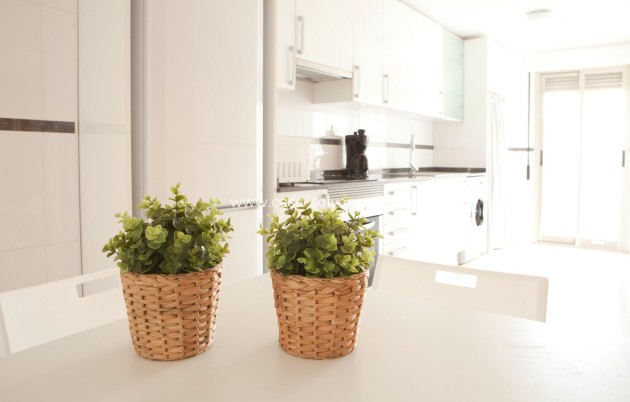 Resale - Apartment / flat - Santa Pola - Centro