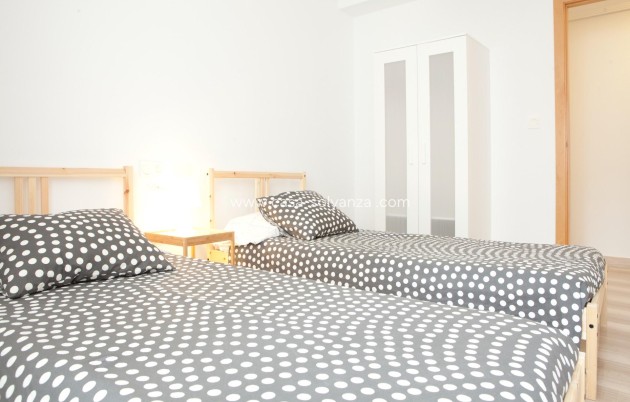 Resale - Apartment / flat - Santa Pola - Centro