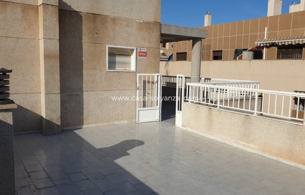 Resale - Apartment / flat - Torrevieja - Center