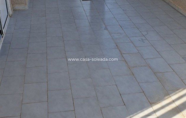 Resale - Apartment / flat - Torrevieja - Center