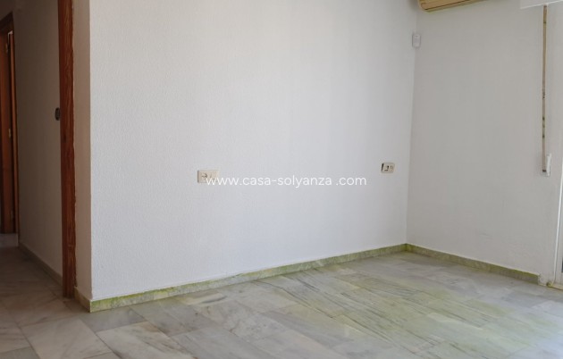 Resale - Apartment / flat - Torrevieja - Center