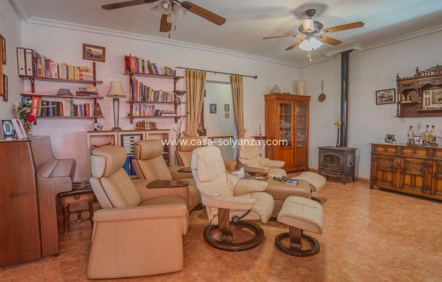 Resale - Country Property/Finca - Orihuela - San Bartolome