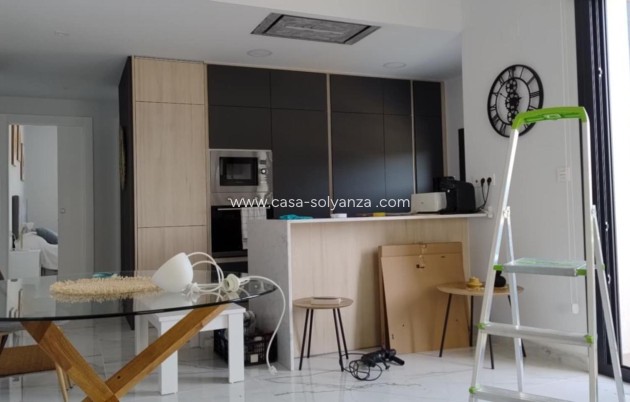 Resale - Apartment / flat - Orihuela Costa - La Florida