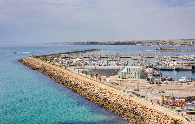 Resale - Apartment / flat - Torrevieja - Paseo Maritimo