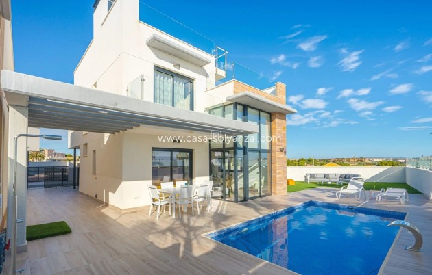 Resale - Villa - Cabo Roig - Costa Blanca