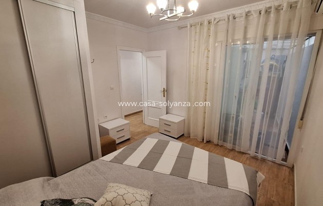 Resale - Apartment / flat - Torrevieja - Playa del Cura