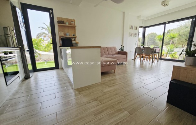 Resale - Villa - Orihuela Costa - La Regia