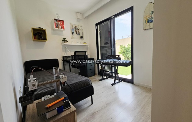 Resale - Villa - Orihuela Costa - La Regia