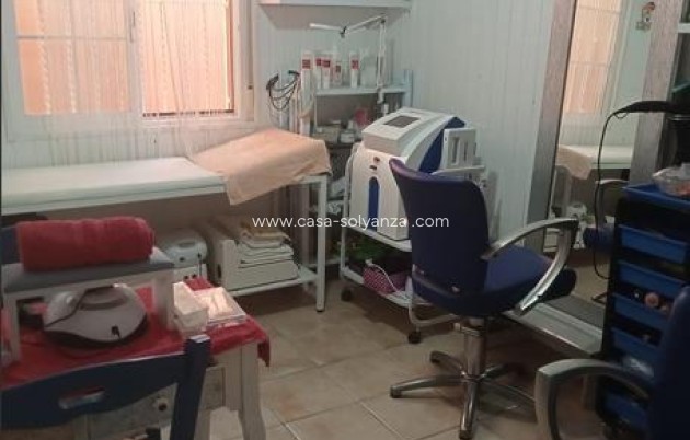 Resale - Villa - Orihuela Costa - Playa Flamenca