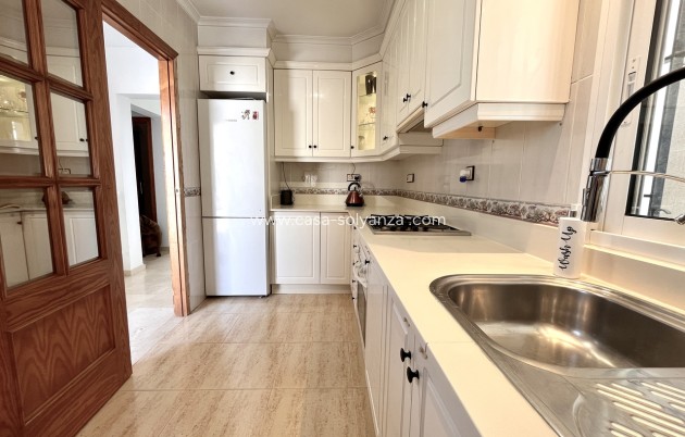 Wiederverkauf - Villa - San Miguel de Salinas