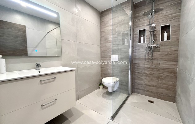 Wiederverkauf - Villa - San Miguel de Salinas