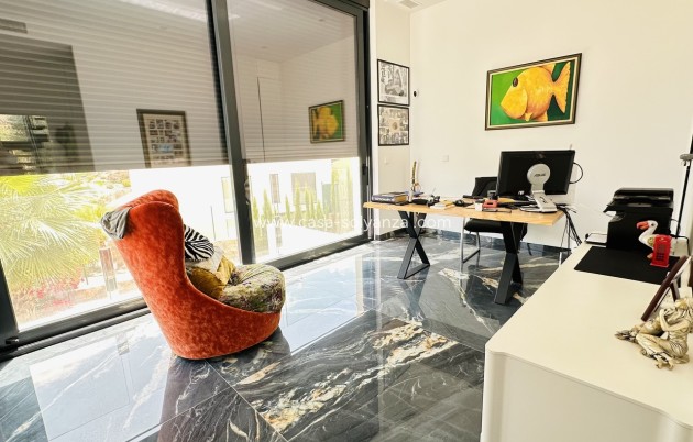 Herverkoop - Villa - Las Colinas Golf Resort