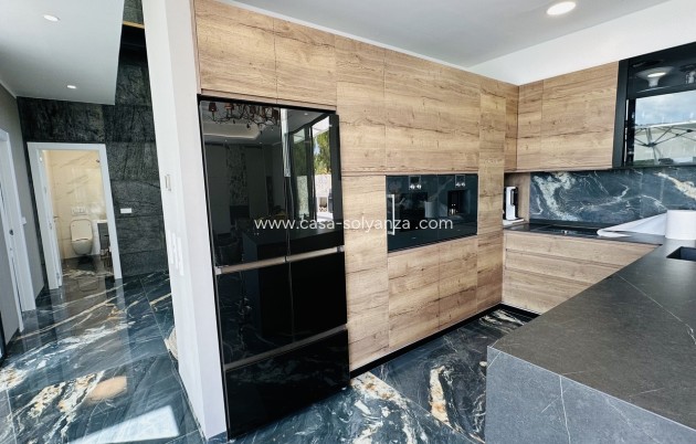 Herverkoop - Villa - Las Colinas Golf Resort