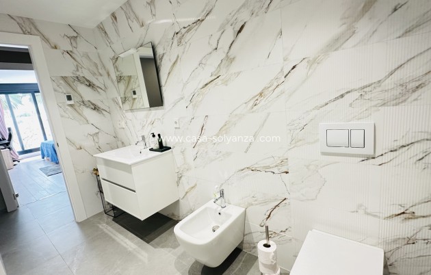 Herverkoop - Villa - Las Colinas Golf Resort