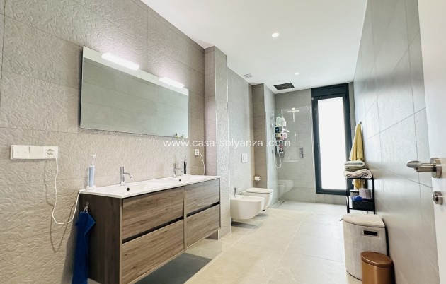 Herverkoop - Villa - Las Colinas Golf Resort