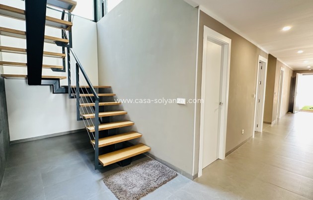 Herverkoop - Villa - Las Colinas Golf Resort