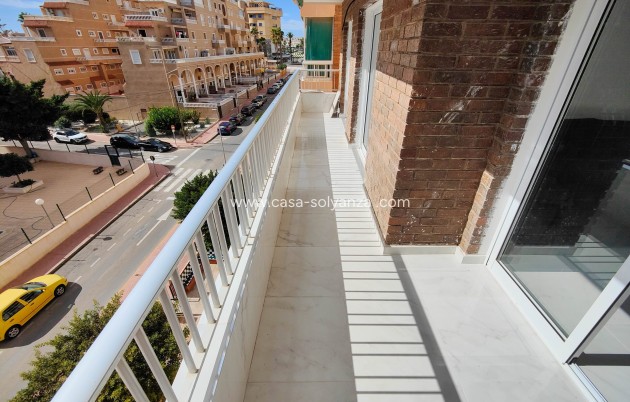 Wiederverkauf - Wohnung - Orihuela Costa