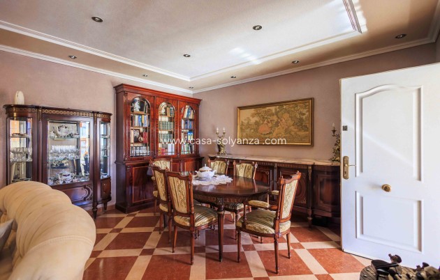 Herverkoop - Villa - Orihuela Costa
