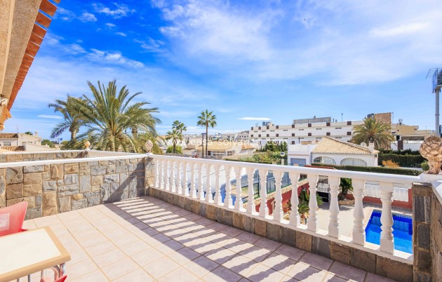 Herverkoop - Villa - Orihuela Costa