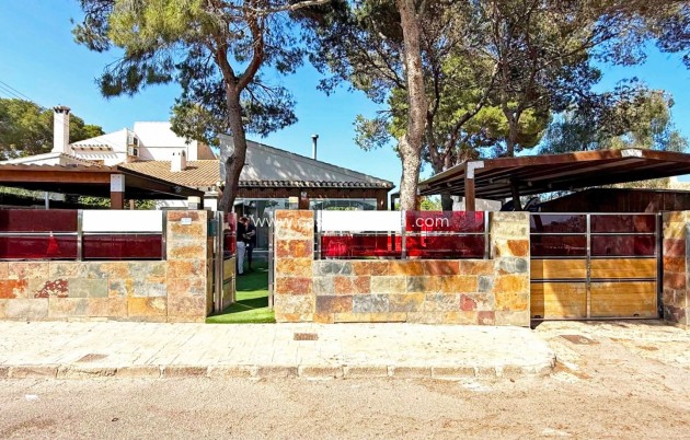 Revente - Villa - Orihuela Costa - Punta Prima