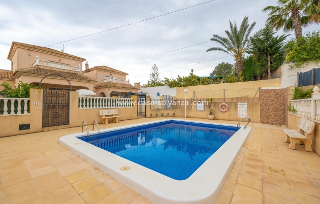Wiederverkauf - Villa - Orihuela Costa - Villamartín