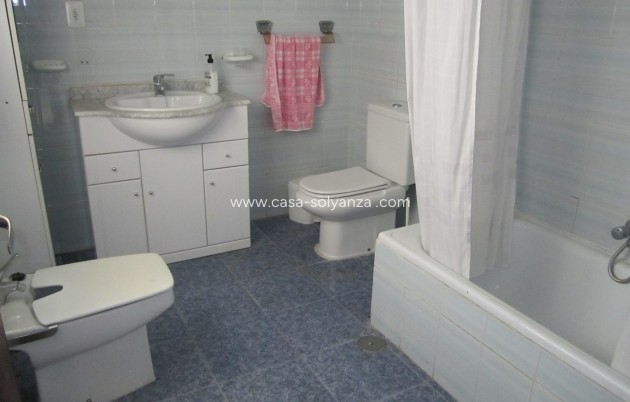 Resale - Townhouse - Yecla - Inland