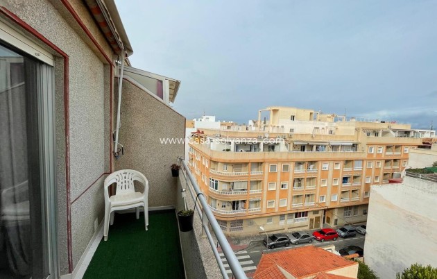 Resale - Apartment / flat - Torrevieja - LA LOMA