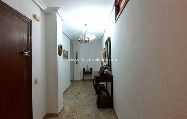 Resale - Apartment / flat - Torrevieja