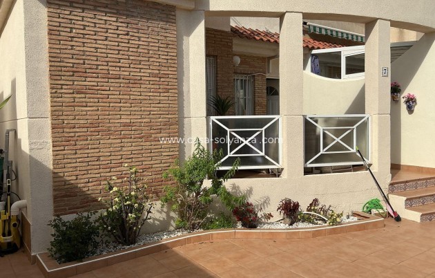 Resale - Villa - Orihuela Costa - Playa Flamenca