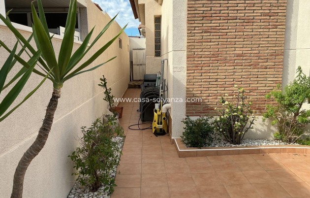 Resale - Villa - Orihuela Costa - Playa Flamenca