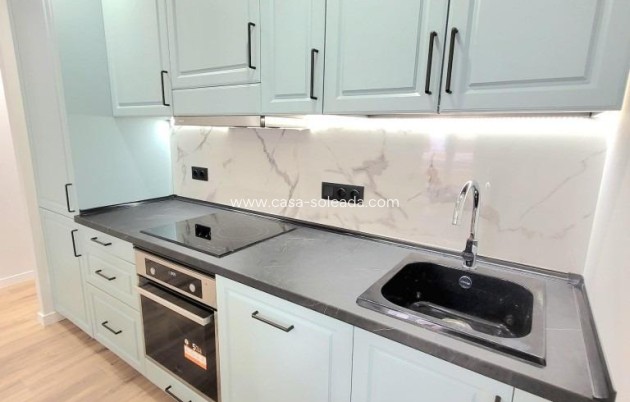 Herverkoop - Appartement / flat - Torrevieja - Playa del Cura
