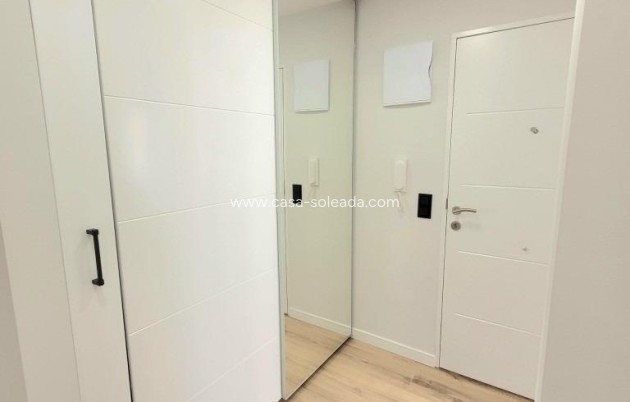 Herverkoop - Appartement / flat - Torrevieja - Playa del Cura