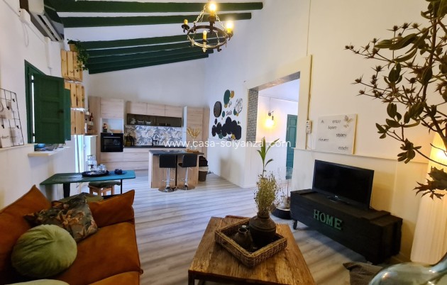 Resale - Townhouse - Algueña - Inland