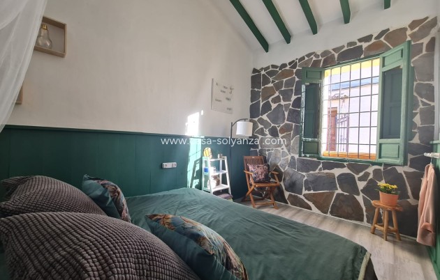 Resale - Townhouse - Algueña - Inland