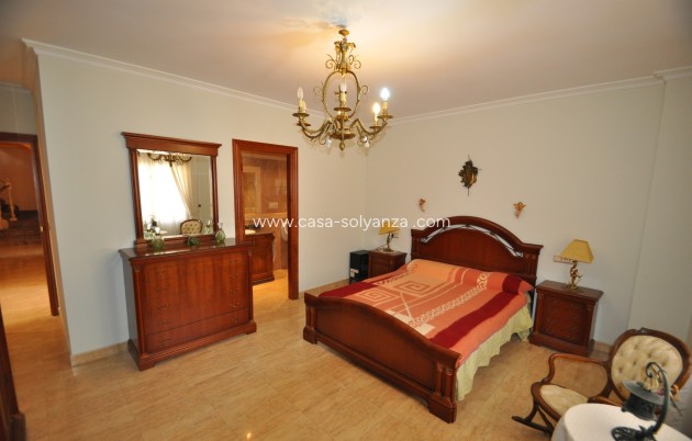 Resale - Townhouse - Algueña - Inland