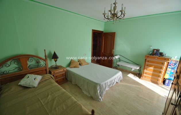Resale - Townhouse - Algueña - Inland