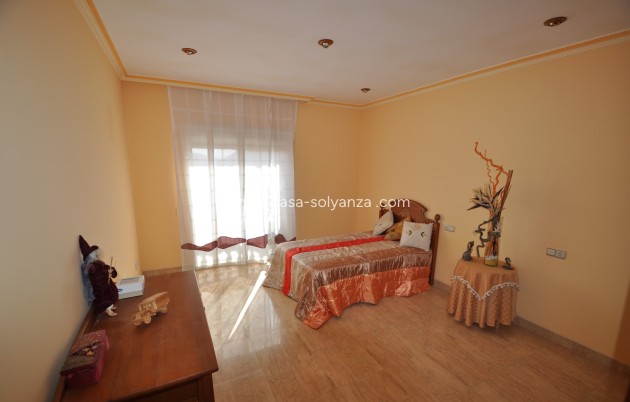 Resale - Townhouse - Algueña - Inland