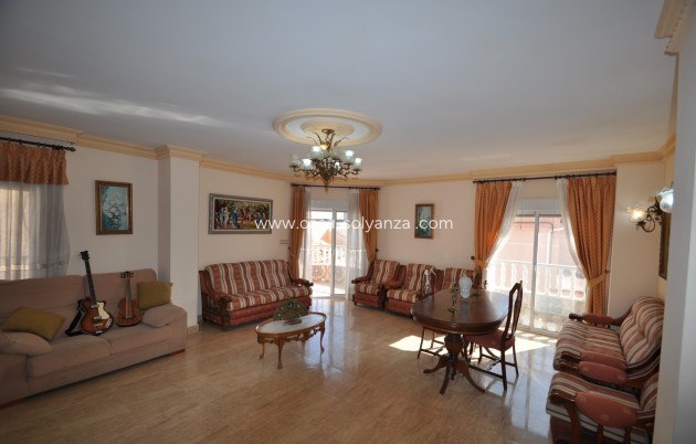 Resale - Townhouse - Algueña - Inland