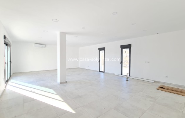 Resale - Villa - Pinoso - Inland